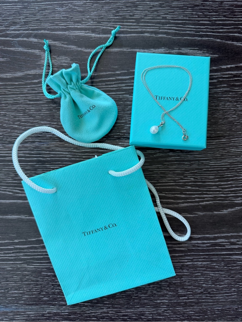 Tiffany & Co. Paloma Picasso Olive Leaf Pearl Pendant Necklace on 16” chain